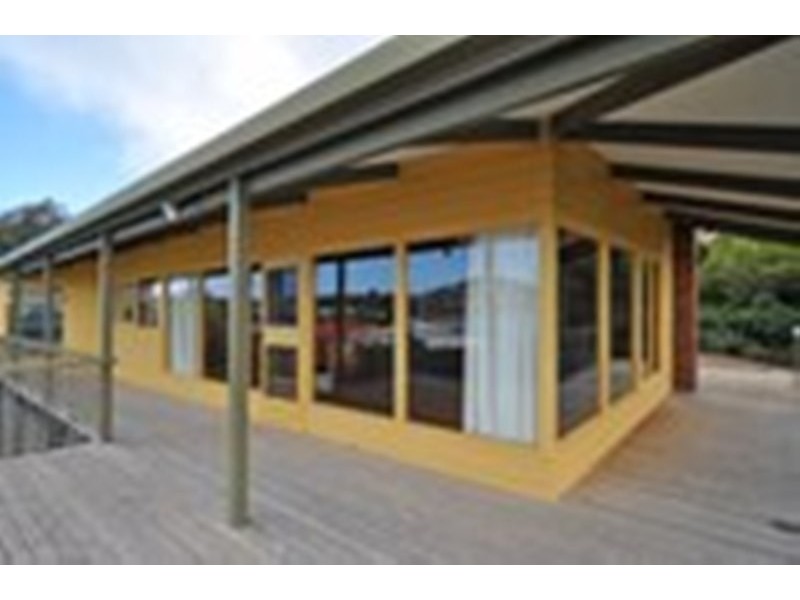 9 Hart Avenue, Encounter Bay SA 5211