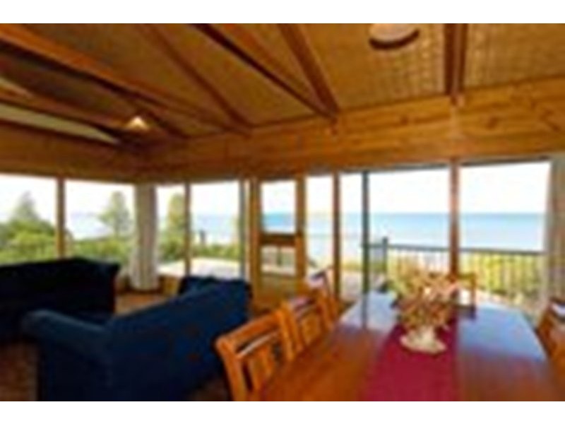9 Hart Avenue, Encounter Bay SA 5211