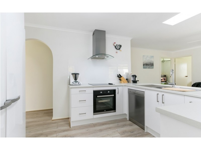 3 MARLIN TERRACE, Encounter Bay SA 5211