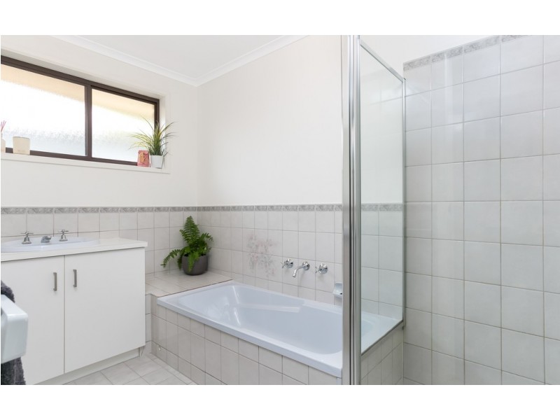 3 MARLIN TERRACE, Encounter Bay SA 5211