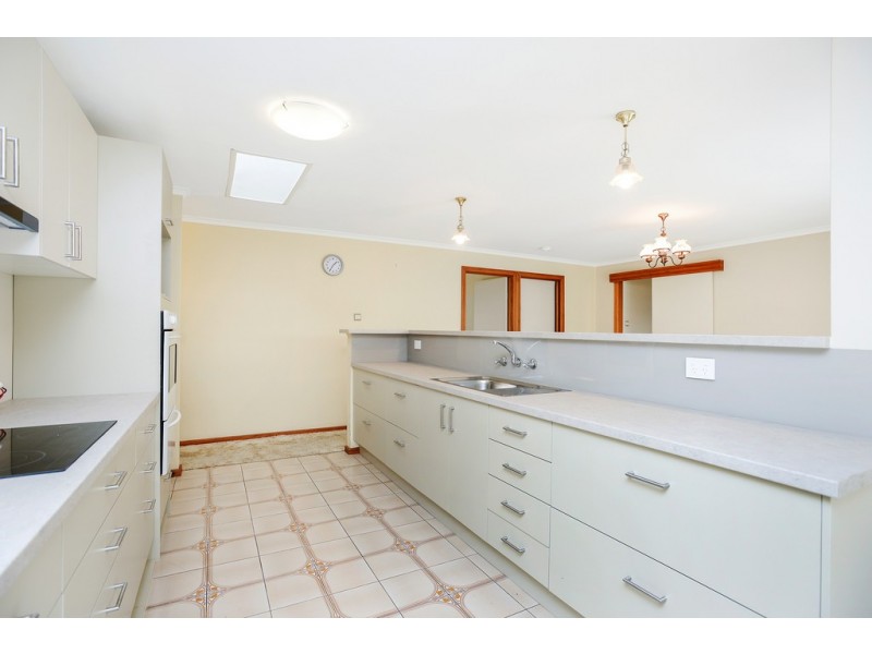 25 Sutherland Avenue, Hayborough SA 5211