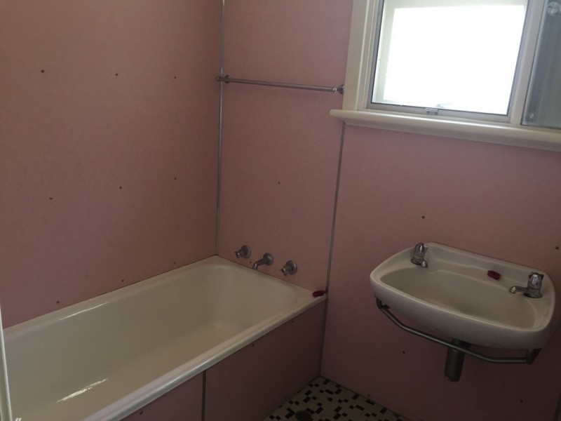 9 GUM AVENUE, Victor Harbor SA 5211