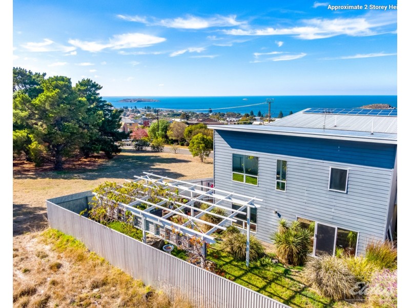5 NEIGHBOUR STREET, Encounter Bay SA 5211