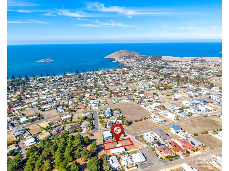 5 NEIGHBOUR STREET, Encounter Bay SA 5211