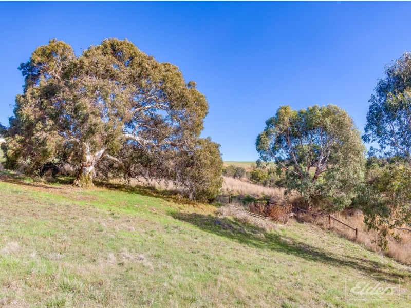 33 STONE HUT CIRCUIT, Encounter Bay SA 5211