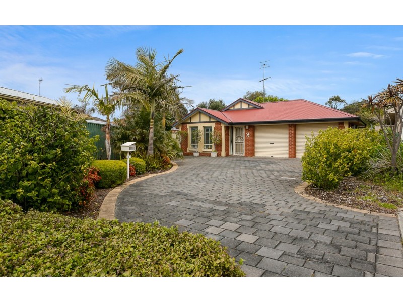 9 Robb Street, Encounter Bay SA 5211