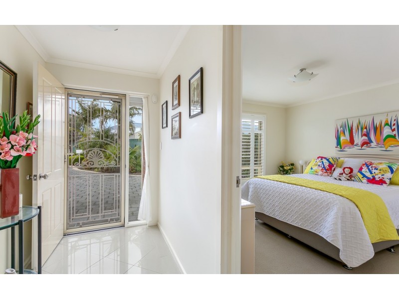 9 Robb Street, Encounter Bay SA 5211