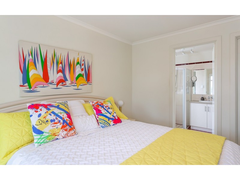 9 Robb Street, Encounter Bay SA 5211