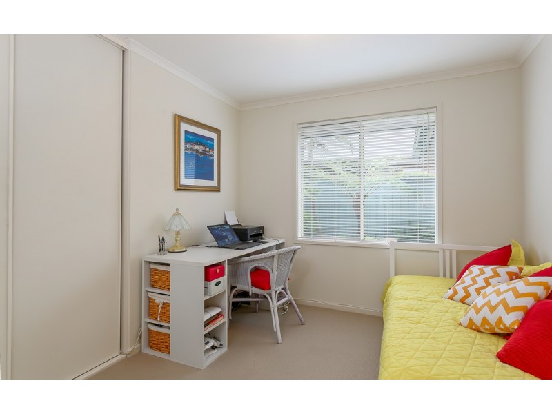 9 Robb Street, Encounter Bay SA 5211