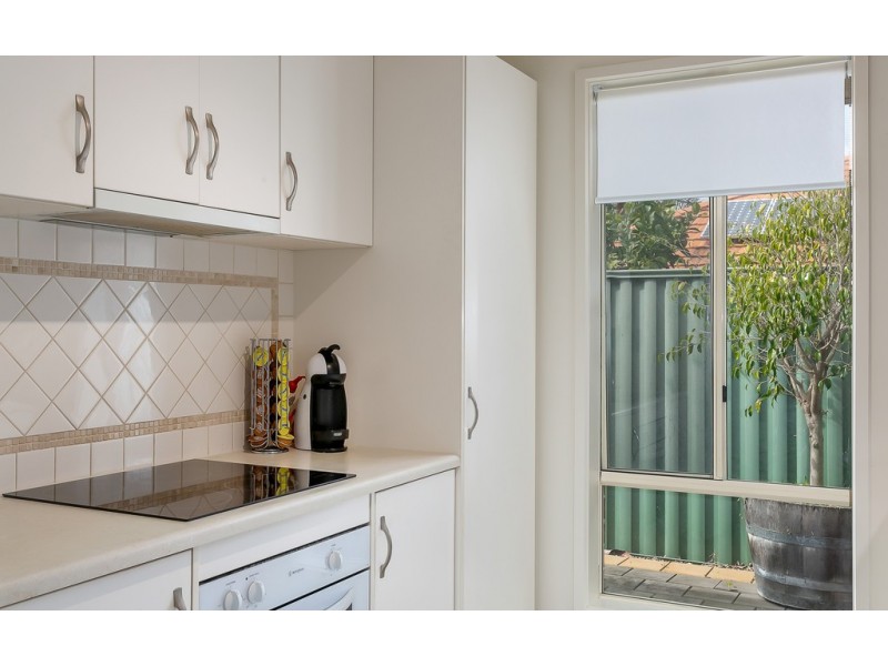 9 Robb Street, Encounter Bay SA 5211