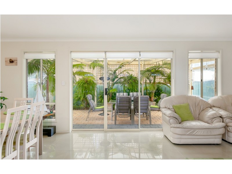 9 Robb Street, Encounter Bay SA 5211