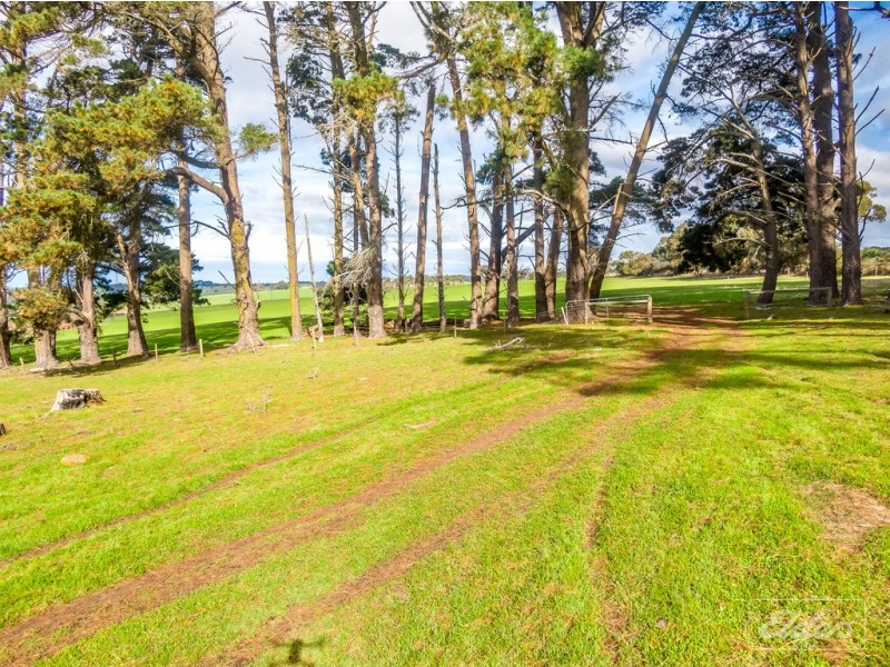 A16 and 17 1900 Range Rd, Parawa SA 5203