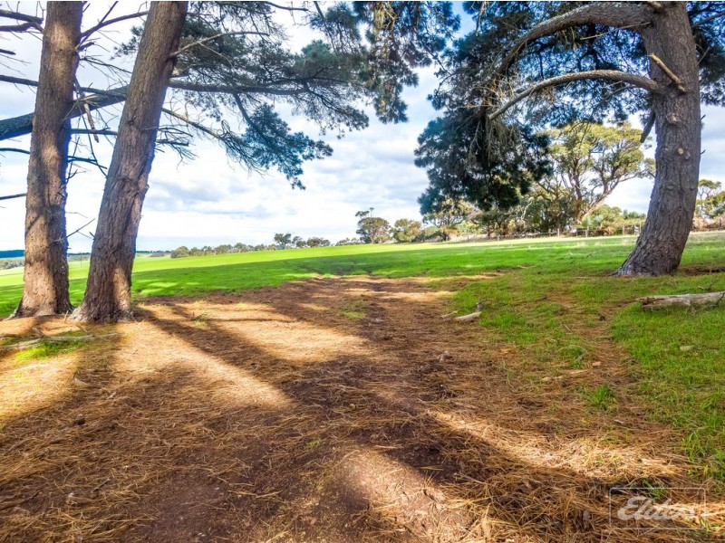 A16 and 17 1900 Range Rd, Parawa SA 5203