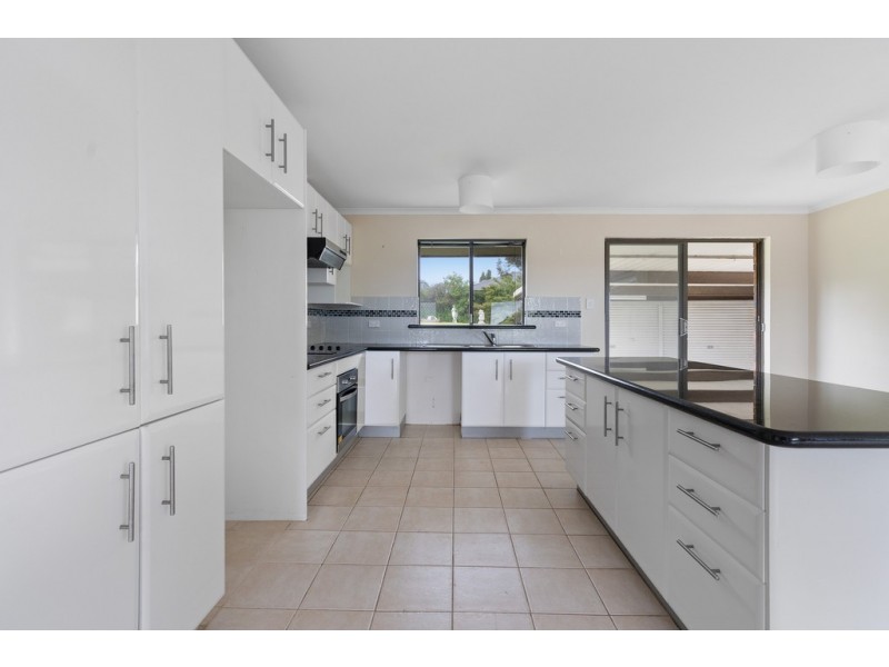 26 NORFOLK AVENUE, Victor Harbor SA 5211