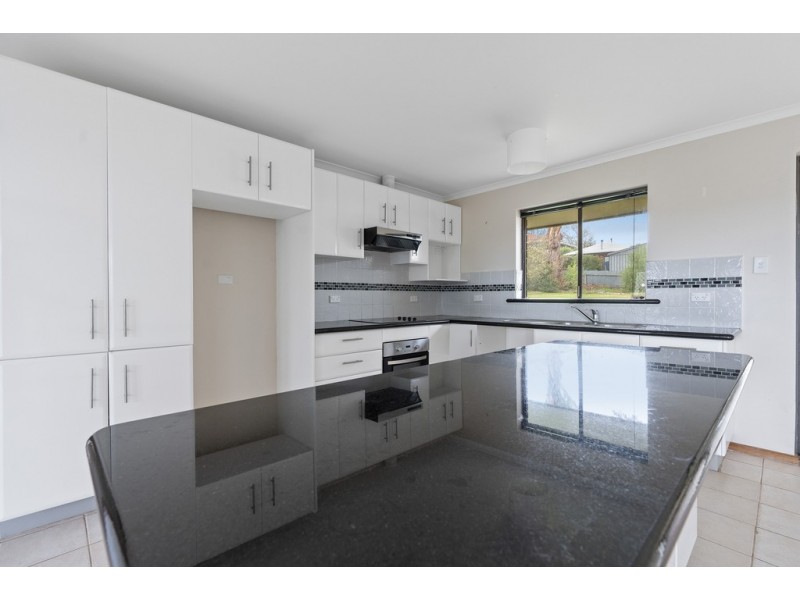 26 NORFOLK AVENUE, Victor Harbor SA 5211