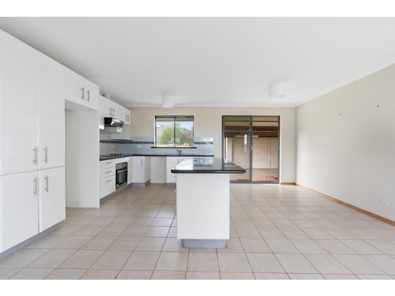 26 NORFOLK AVENUE, Victor Harbor SA 5211