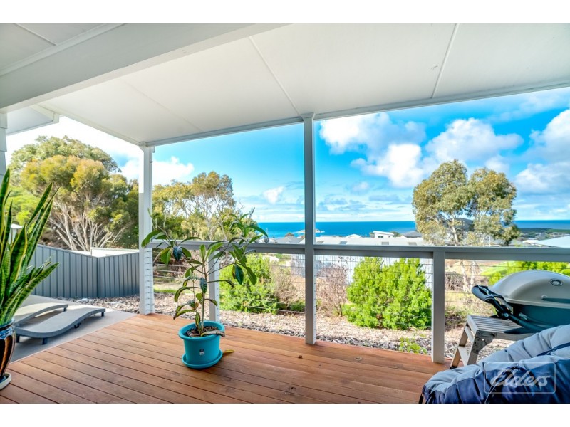 16 STONE HUT CIRCUIT, Encounter Bay SA 5211