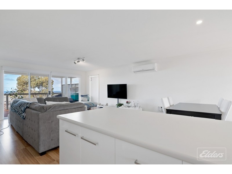 16 STONE HUT CIRCUIT, Encounter Bay SA 5211