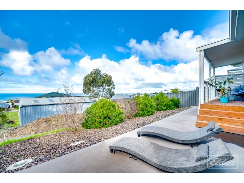 16 STONE HUT CIRCUIT, Encounter Bay SA 5211