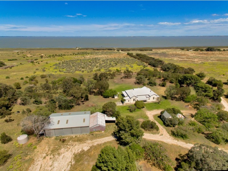 306 Lake Albert Road, Poltalloch SA 5259