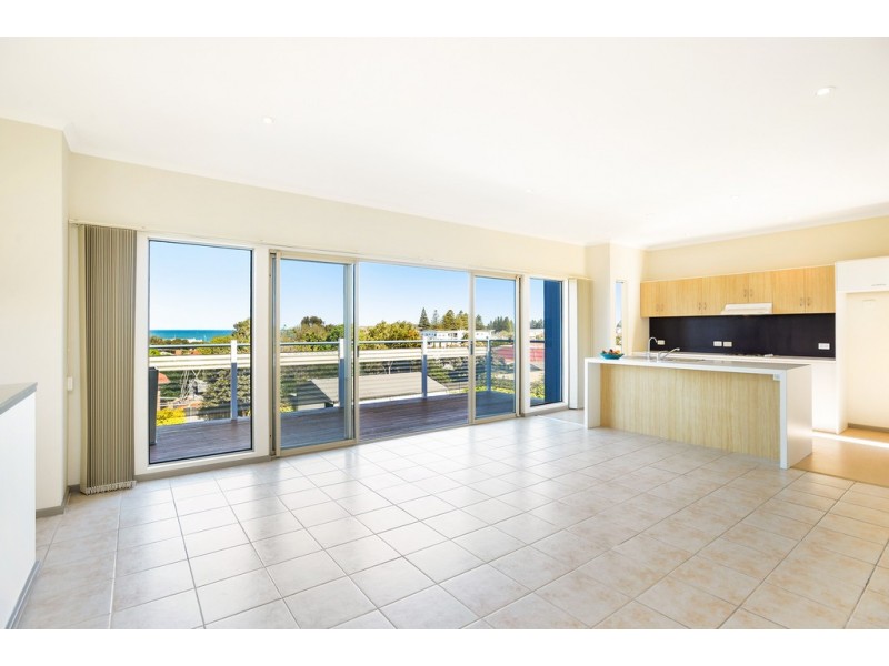 28 HIGH STREET, Victor Harbor SA 5211