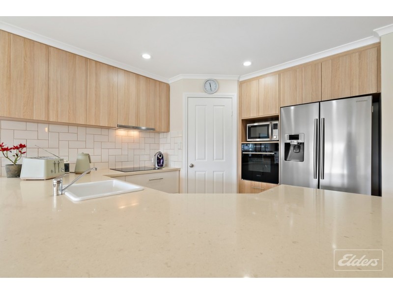 23 Lakeside Circuit, Encounter Bay SA 5211