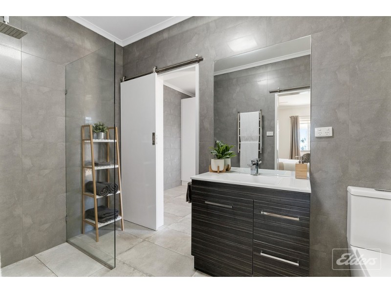 5 Dundalk Avenue, Mccracken SA 5211