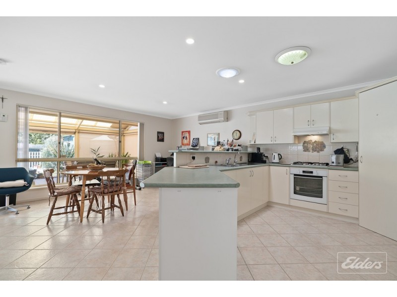 32 NEWLAND STREET, Victor Harbor SA 5211