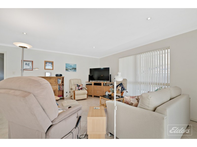 32 NEWLAND STREET, Victor Harbor SA 5211