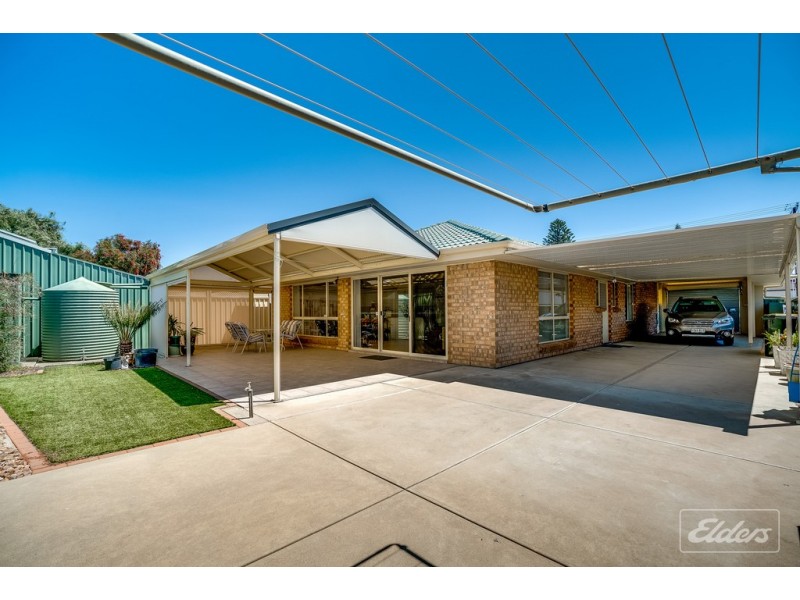 32 NEWLAND STREET, Victor Harbor SA 5211