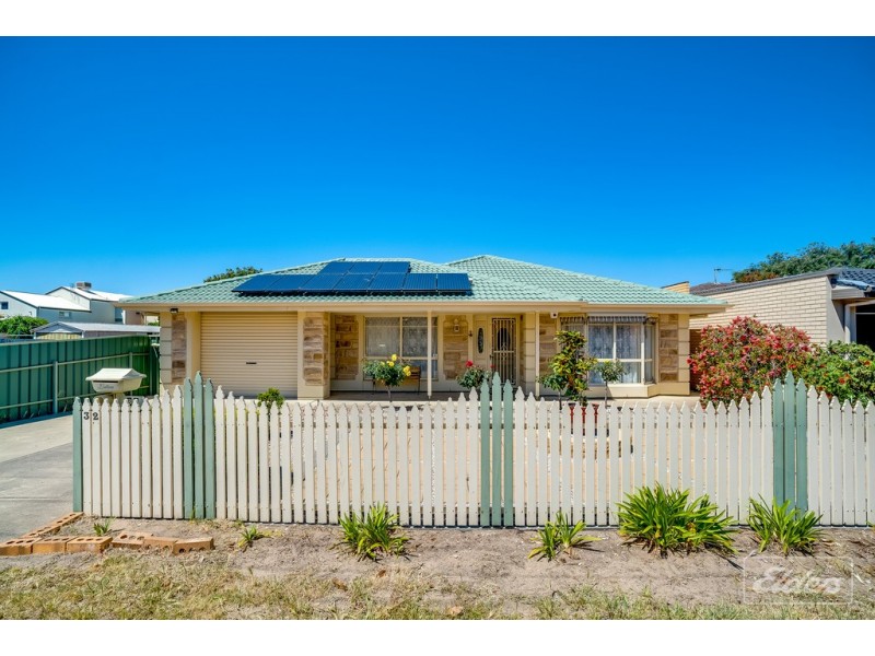 32 NEWLAND STREET, Victor Harbor SA 5211