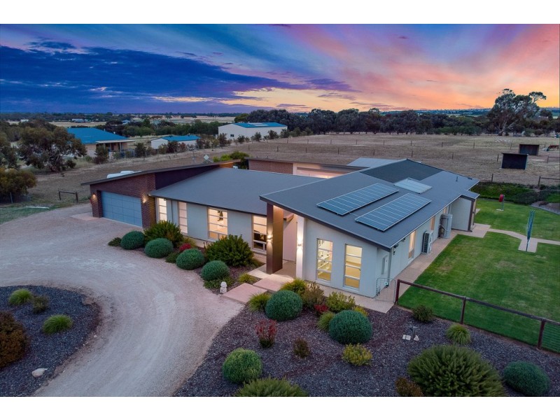 77 TRAINERS WAY, Strathalbyn SA 5255