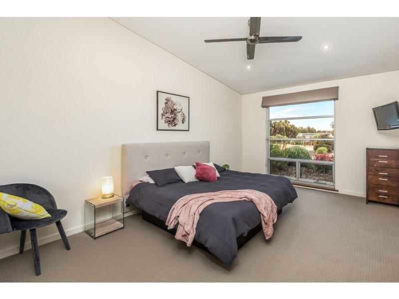 77 TRAINERS WAY, Strathalbyn SA 5255