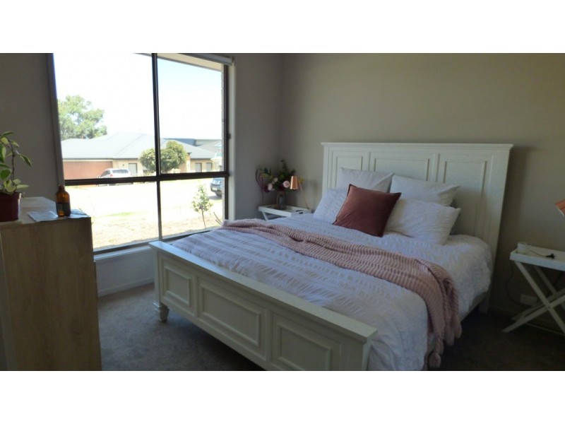 12 JASMIN DRIVE, Victor Harbor SA 5211