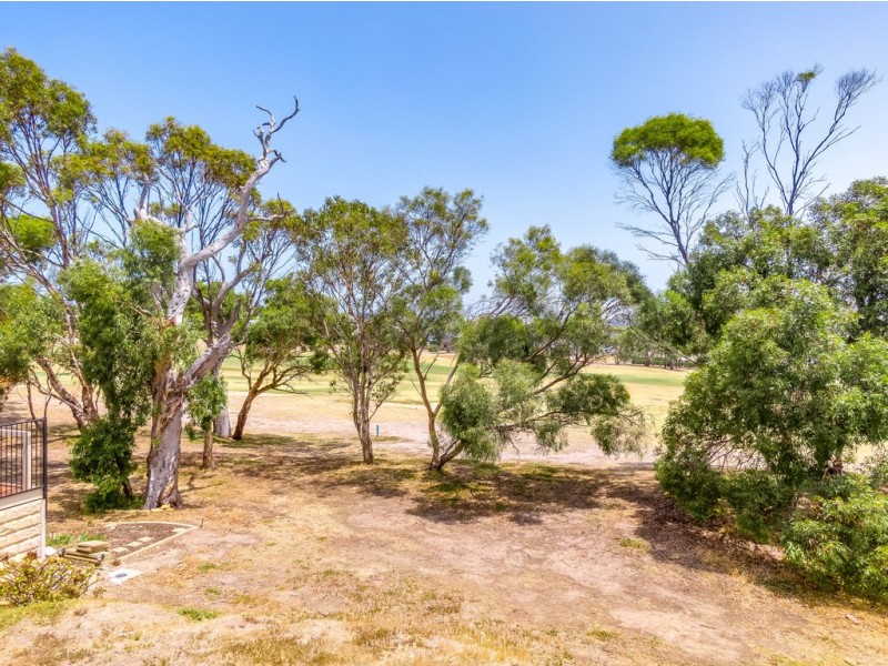 156 COROMANDEL DRIVE, Mccracken SA 5211