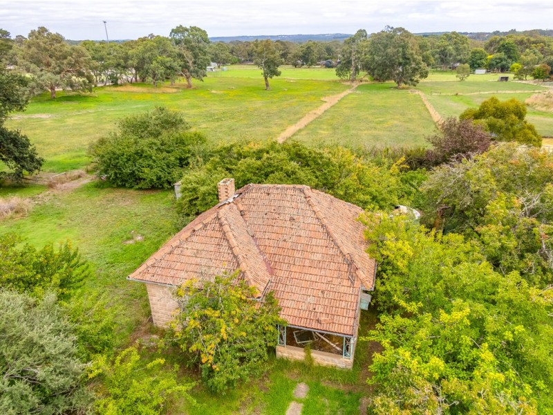 15 KONDOPARINGA ROAD, Meadows SA 5201