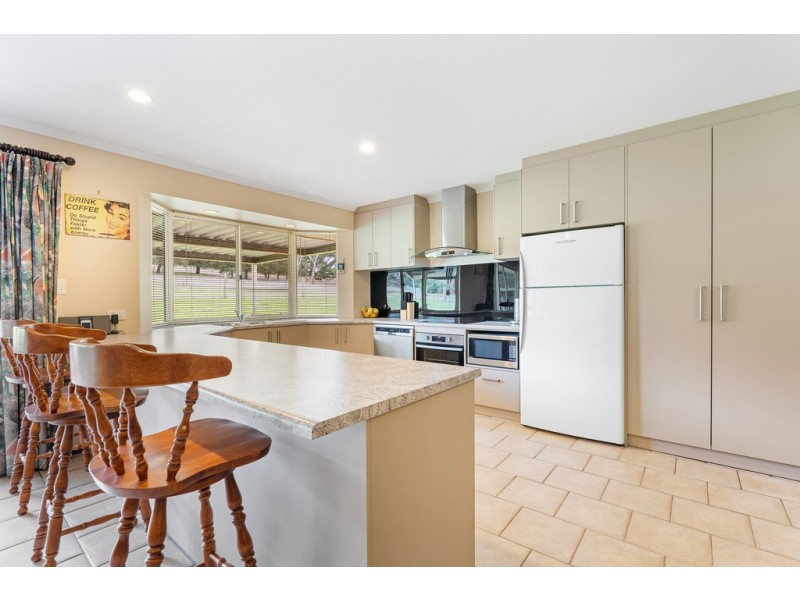 11 STONES FORD ROAD, Nangkita SA 5210