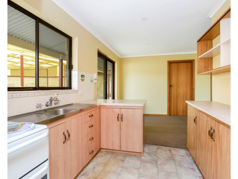 11 MANLY GROVE, Hayborough SA 5211