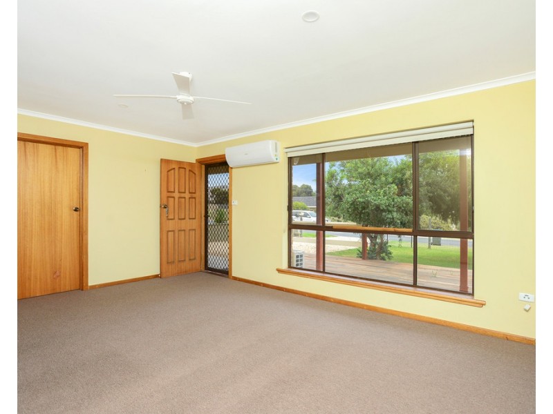 11 MANLY GROVE, Hayborough SA 5211