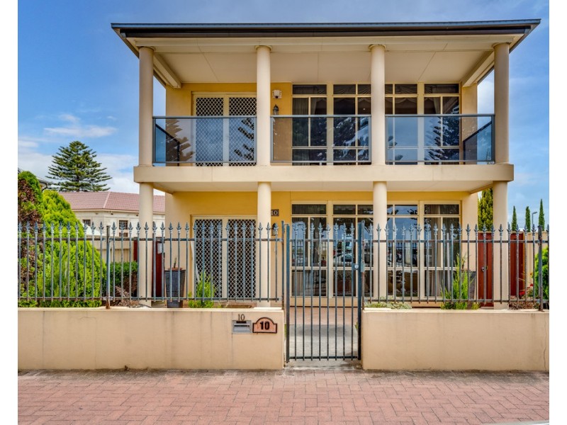 10 ESPLANADE, Victor Harbor SA 5211
