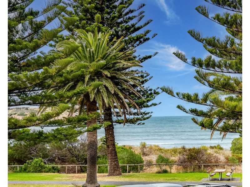 10 ESPLANADE, Victor Harbor SA 5211
