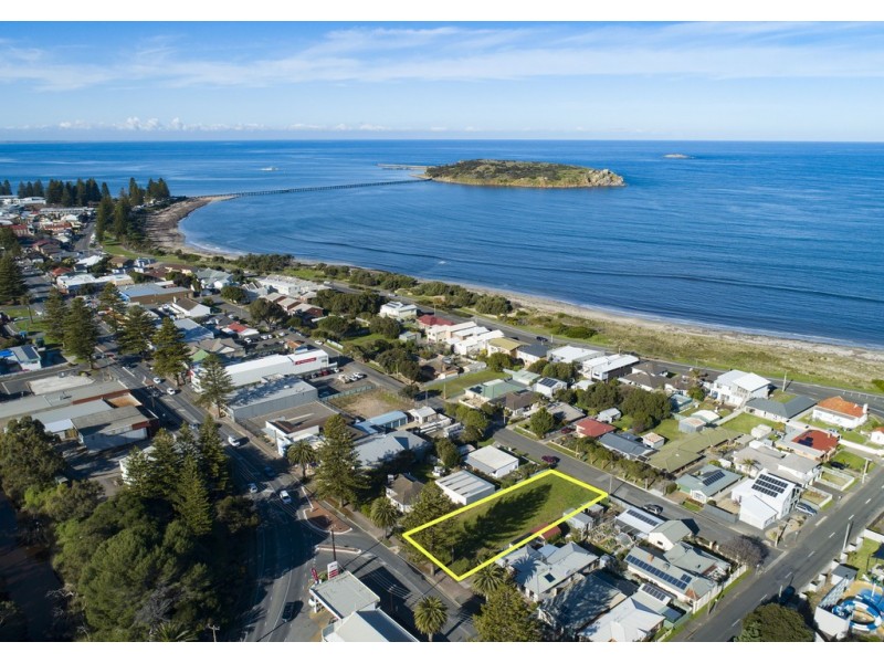 104 Victoria St, Victor Harbor SA 5211