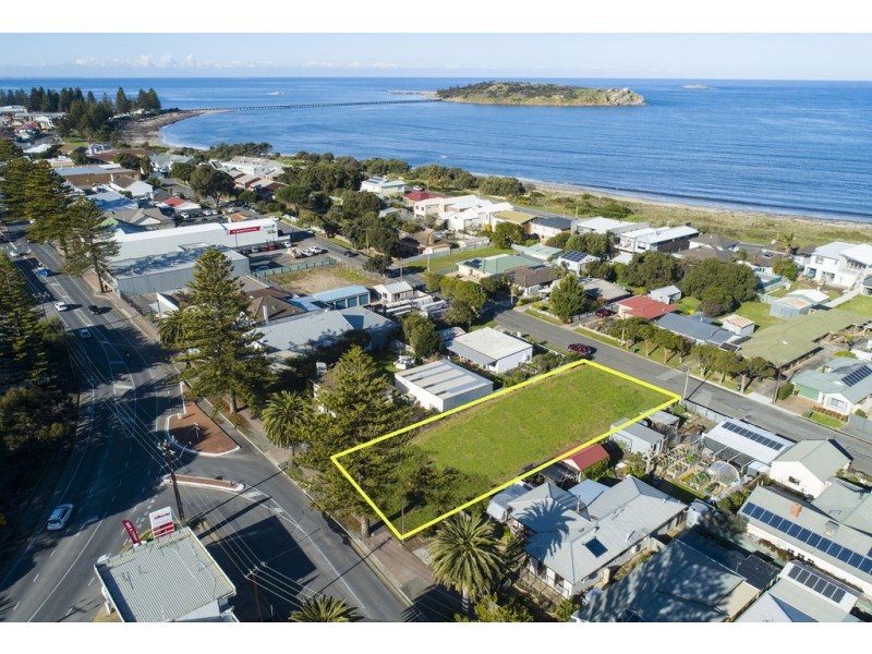 104 Victoria St, Victor Harbor SA 5211