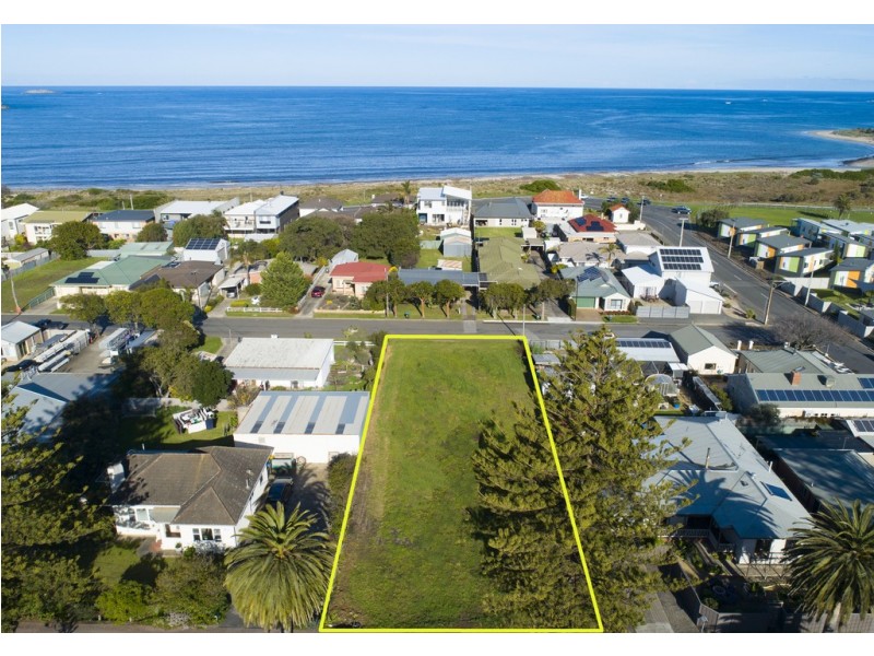 104 Victoria St, Victor Harbor SA 5211