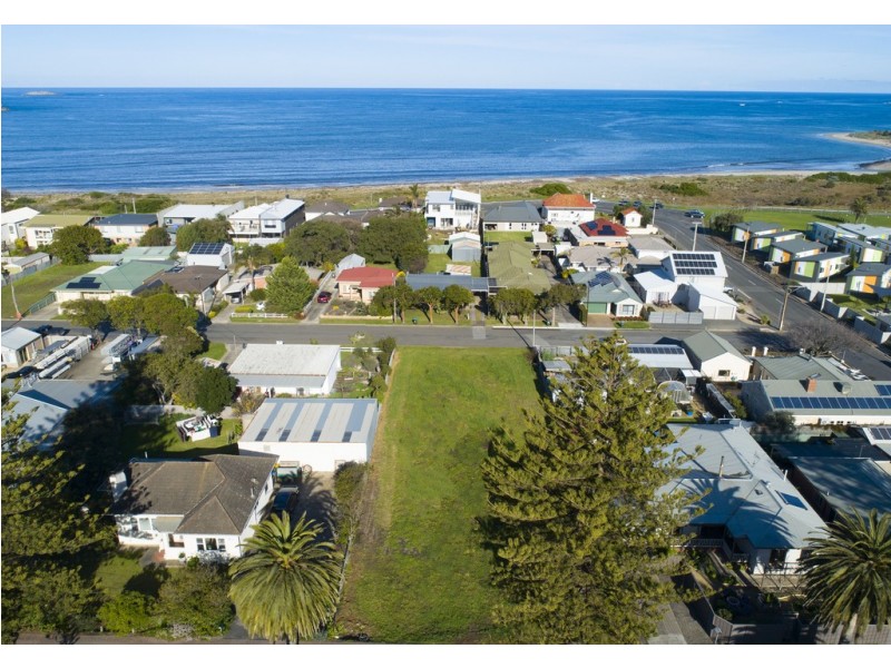 104 Victoria St, Victor Harbor SA 5211