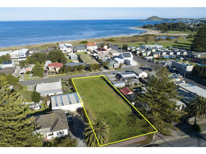 104 Victoria St, Victor Harbor SA 5211