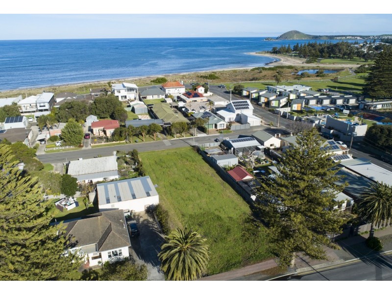 104 Victoria St, Victor Harbor SA 5211