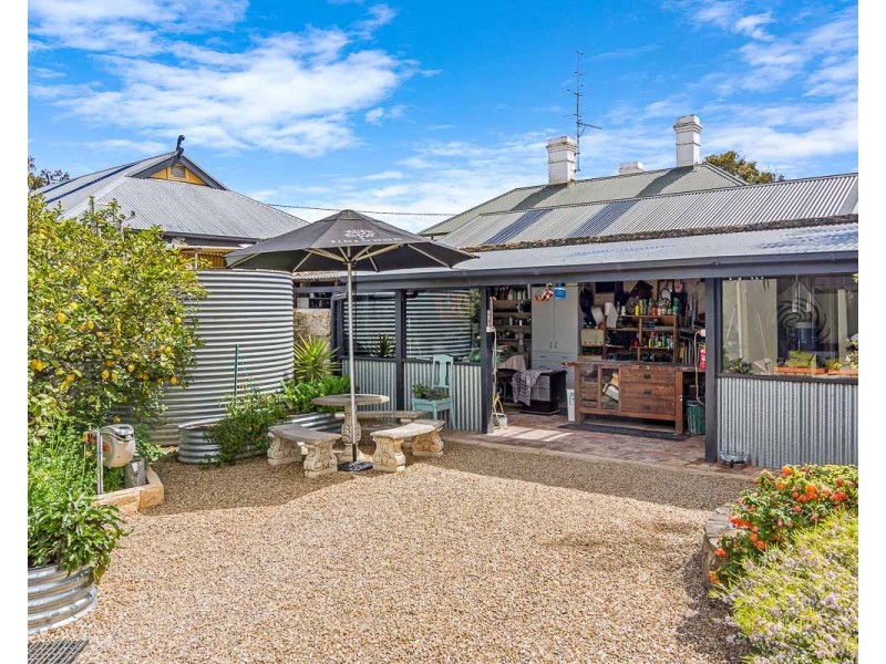 20 COMMERCIAL ROAD, Strathalbyn SA 5255