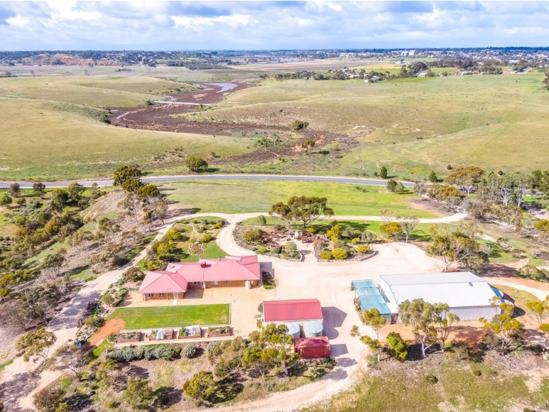 69 Kuchel Road, Murray Bridge SA 5253