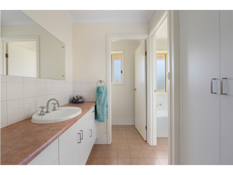 69 Kuchel Road, Murray Bridge SA 5253